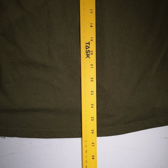 Aerosmith "Let It Rock" Army Green Ladies Size 3X V-neck Short Sleeves T-shirt - Picture 10 of 10